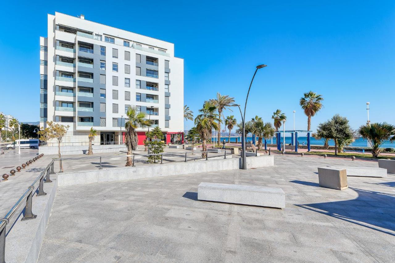 Marina Playa Apartment Malaga Exterior photo